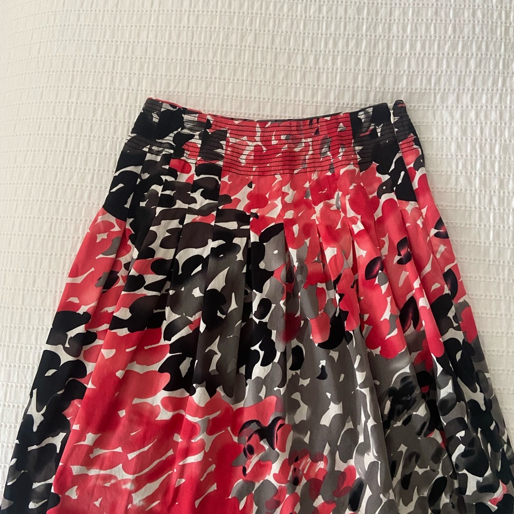 Stylish Red and Black Women's Skirt